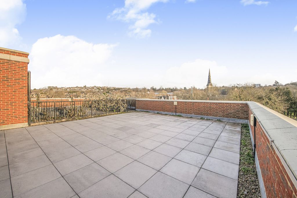 Property photo 3 of 11