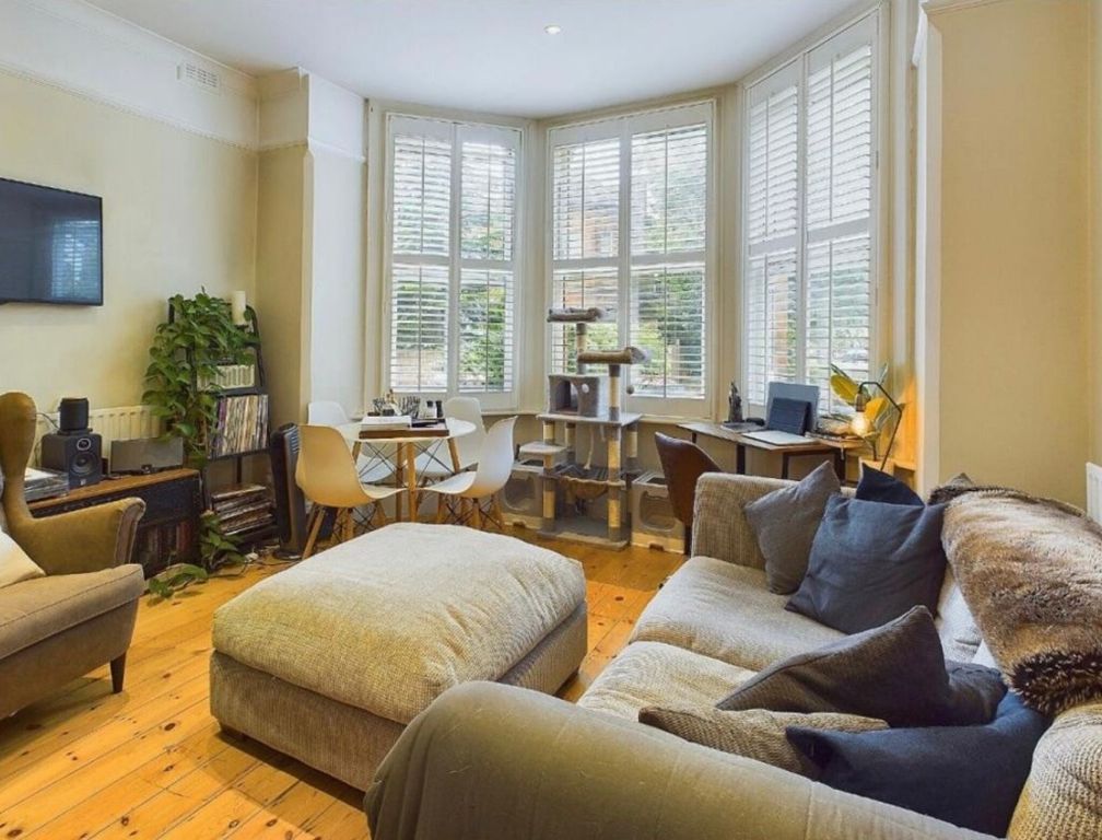 Property photo 2 of 9