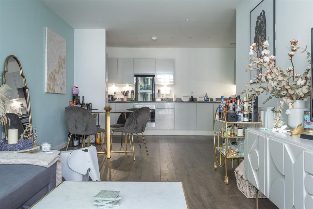 Property photo 2 of 20 10-402Pimentohouse.Jpg