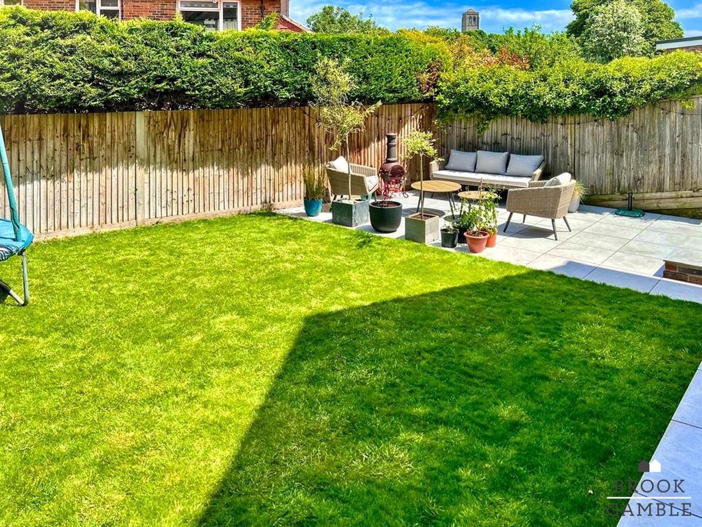 Property photo 2 of 19 01323 438506