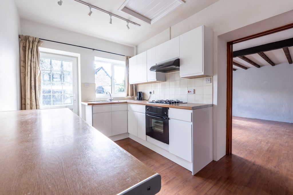 Property photo 2 of 15 Dsc02276-Hdr