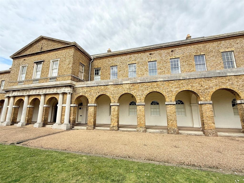 Property photo 1 of 22 Front View