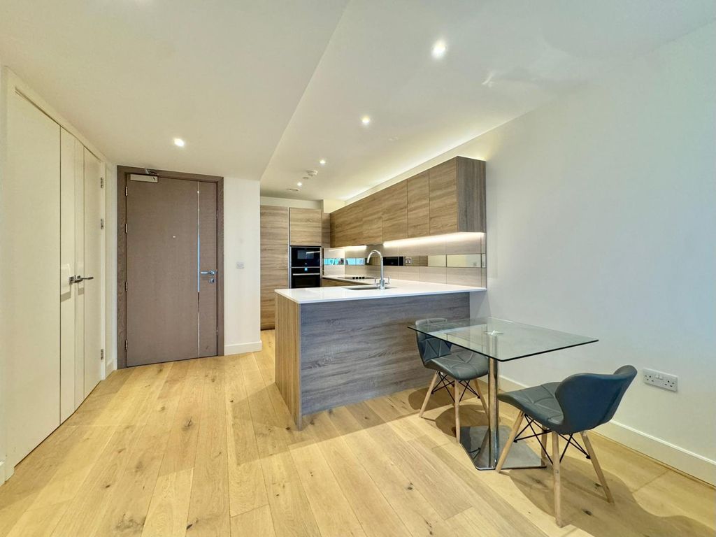 Property photo 3 of 16 Gallery