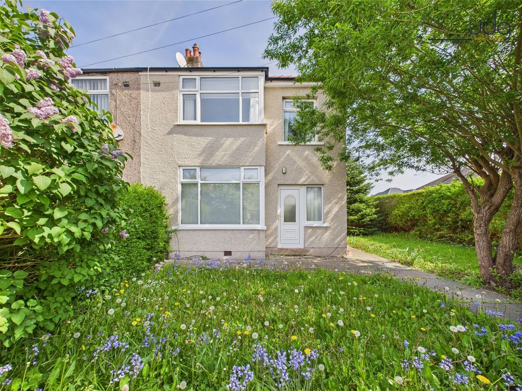 Property photo 1 of 23 Welcome To Lymm Avenue