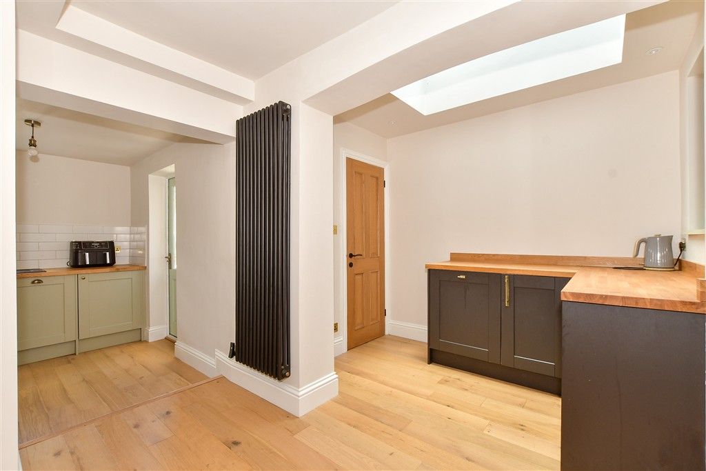 Property photo 2 of 16 Kitchen