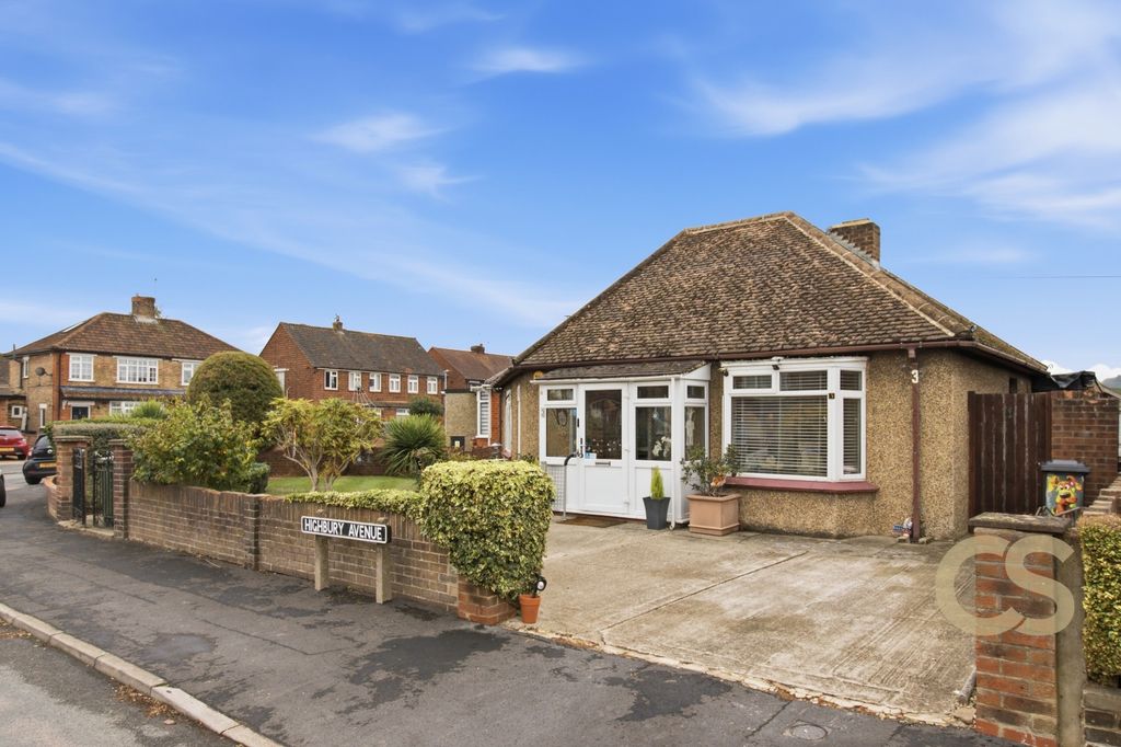 Property photo 1 of 10 4987400
