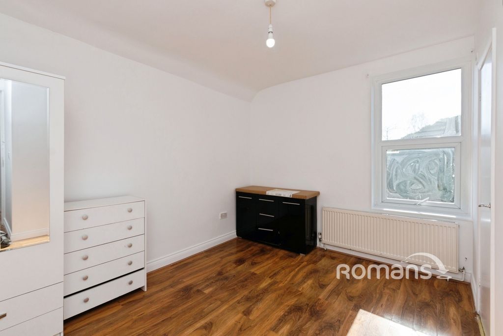 Property photo 2 of 11 Pbox-Img.Jpg