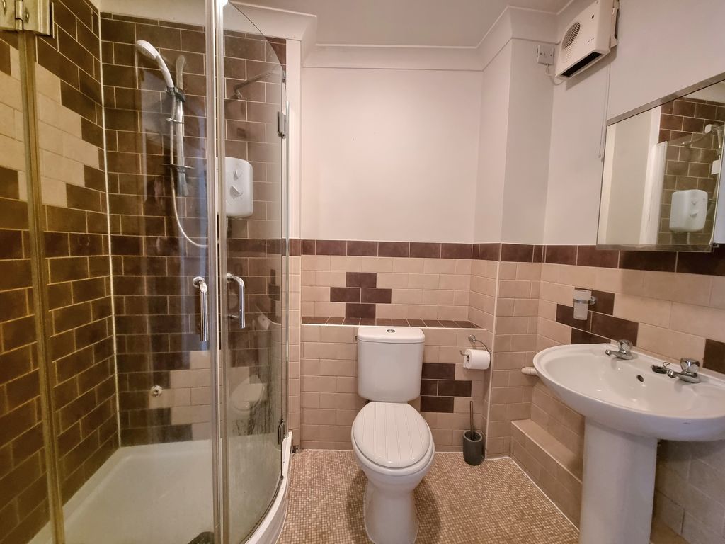 Property photo 2 of 8 Shower Room