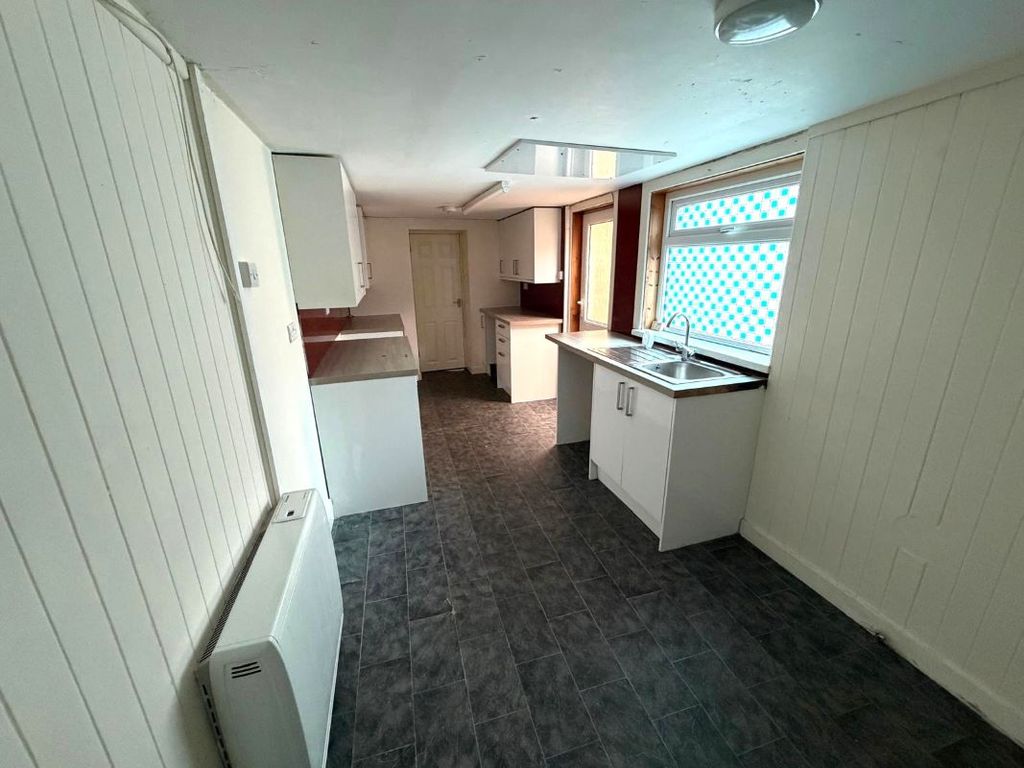 Property photo 3 of 10 Image 3
