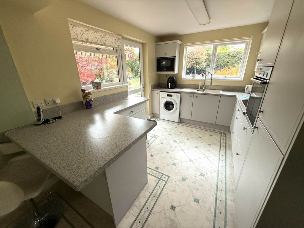 Property photo 2 of 14