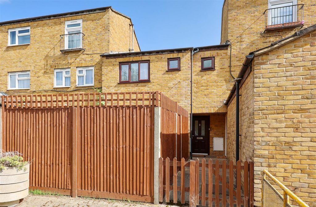 Property photo 1 of 14 External
