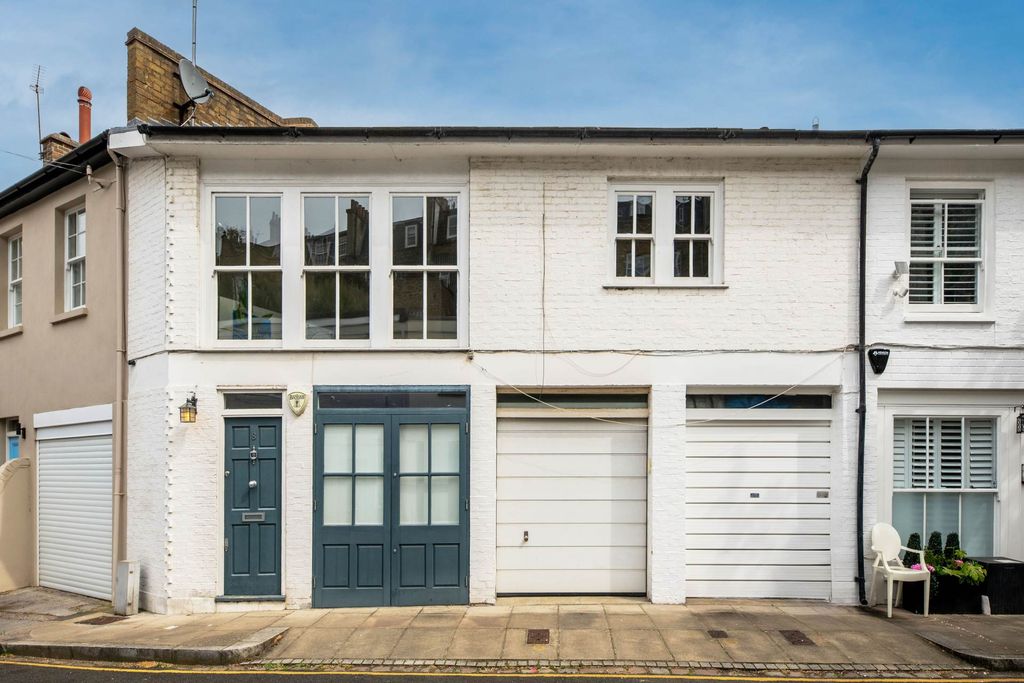 Property photo 1 of 10