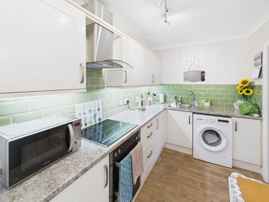 Property photo 3 of 24