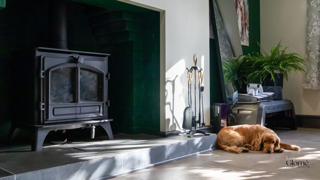 Property photo 3 of 27