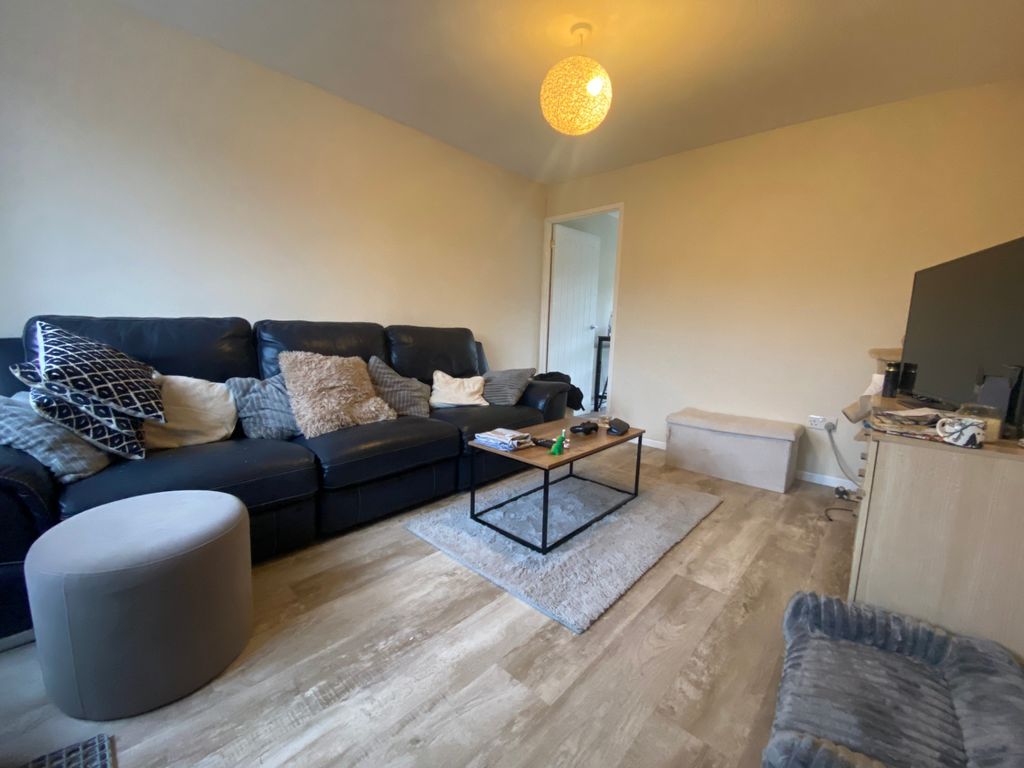 Property photo 2 of 9 Photo 2