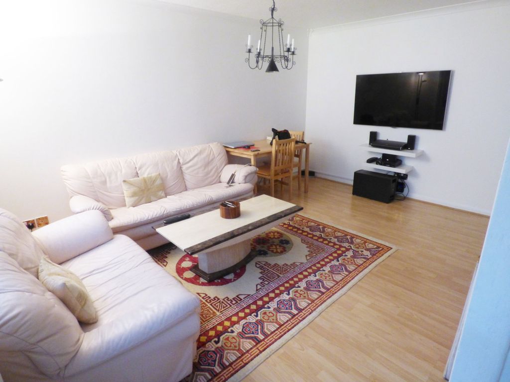 Property photo 2 of 6