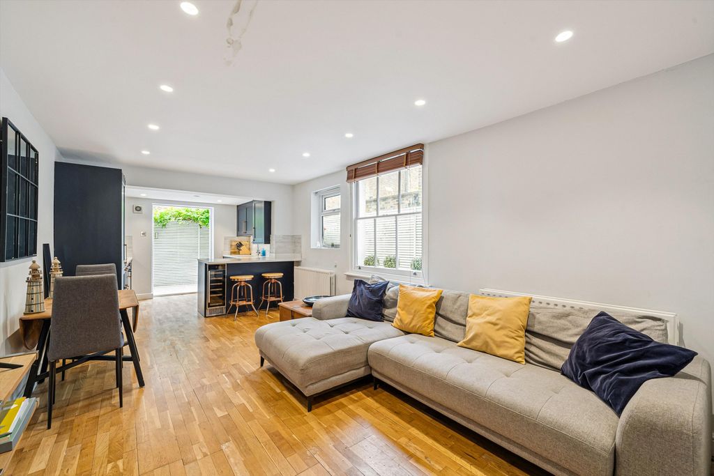 Property photo 1 of 11 Image