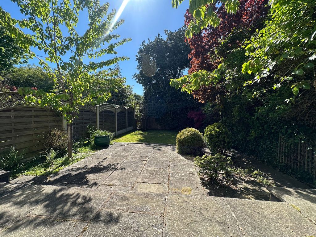 Property photo 3 of 9