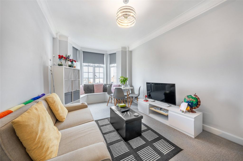 Property photo 3 of 11 Picture No. 04