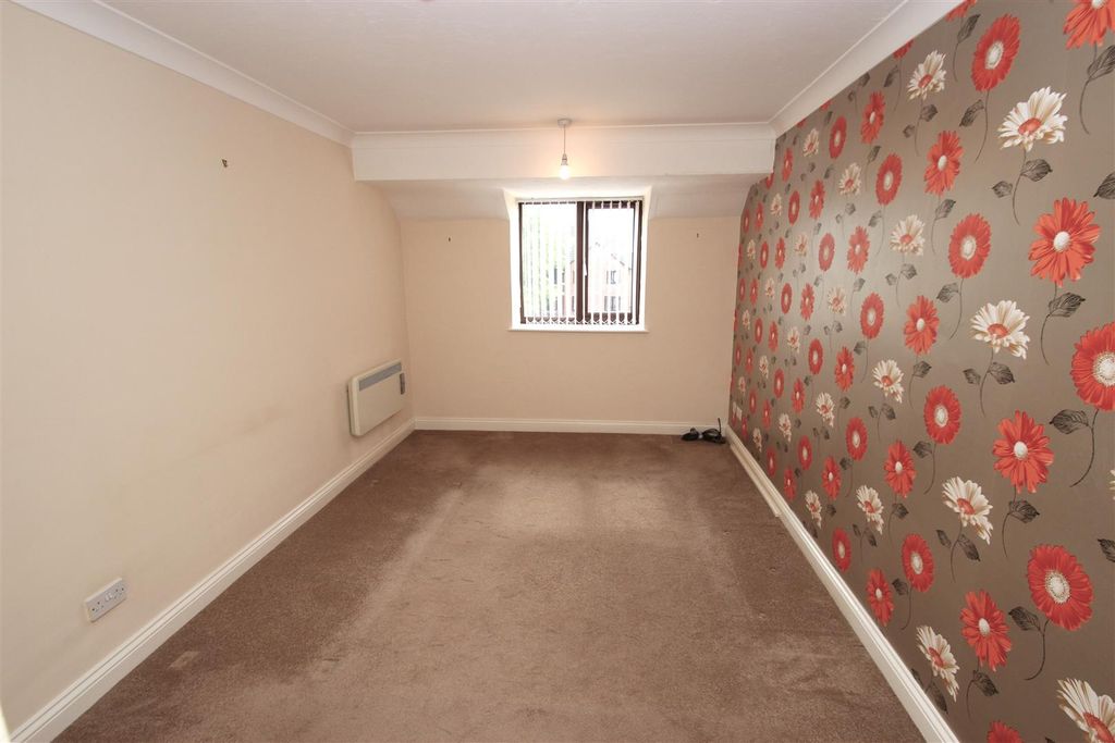 Property photo 3 of 15 Img_0136.Jpg