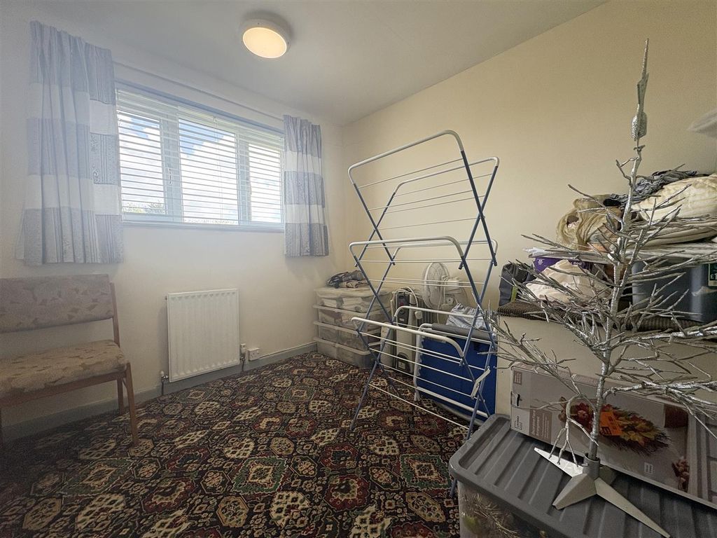 Additional image 12 of 4 bed semi-detached house for saleLinden Close, Bridgwater TA6