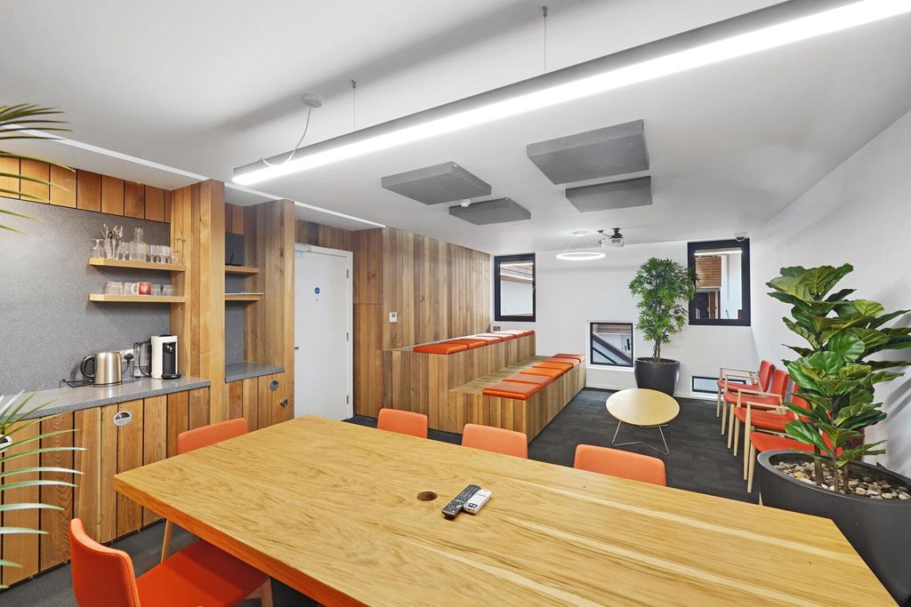 Property photo 1 of 6 Dining Room