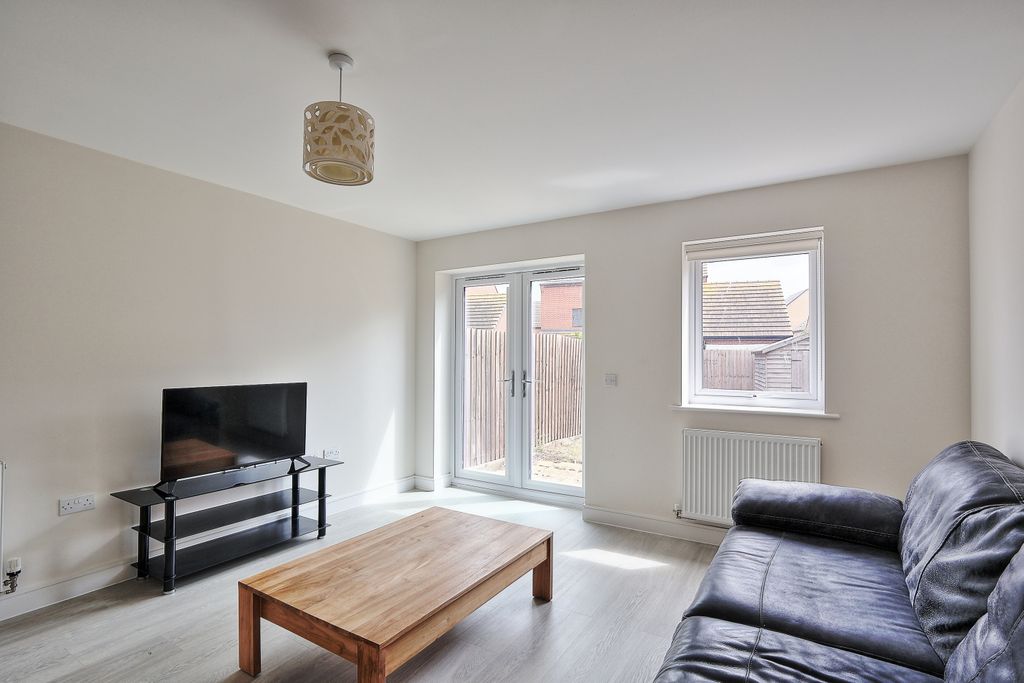 Property photo 2 of 19 2