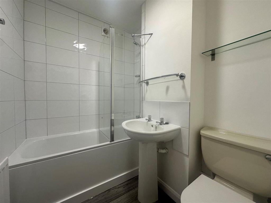 Property photo 3 of 5 Coopers Estate Agents