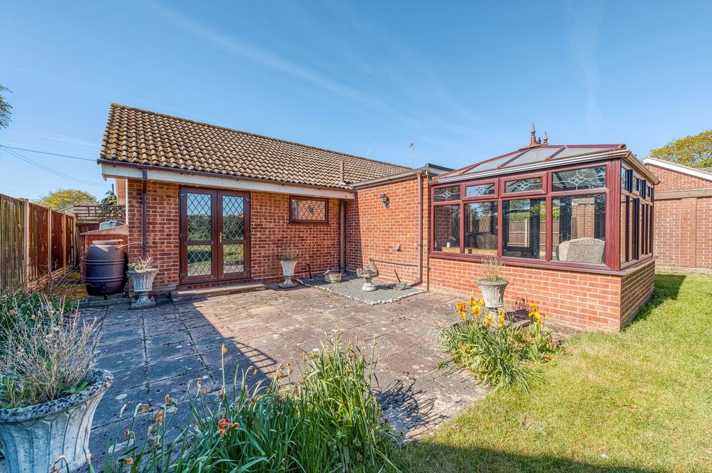 Property photo 2 of 17