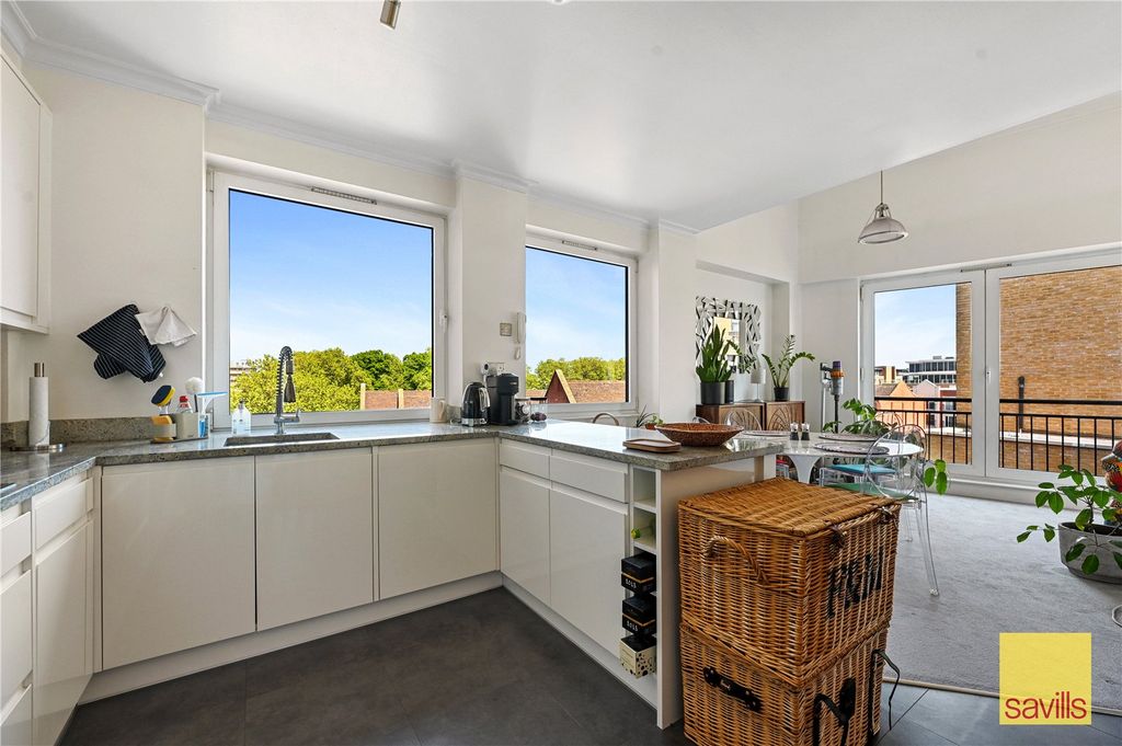 Property photo 1 of 20 Kitchen
