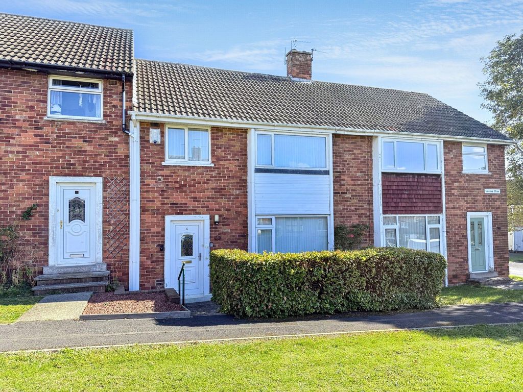 Property photo 1 of 18