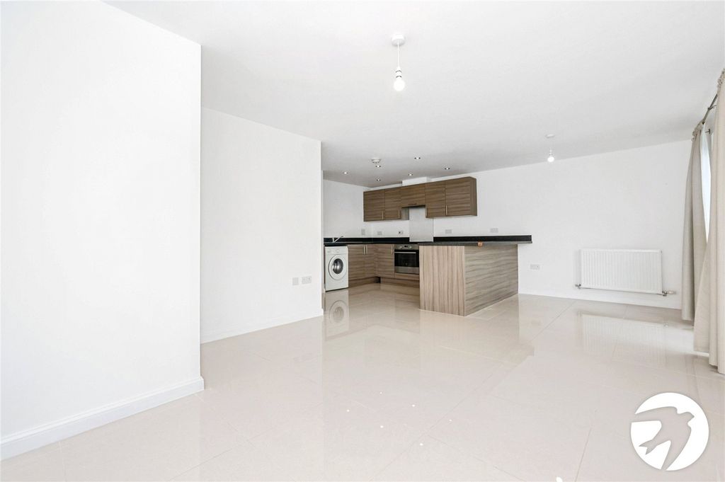 Property photo 2 of 16 Open Plan