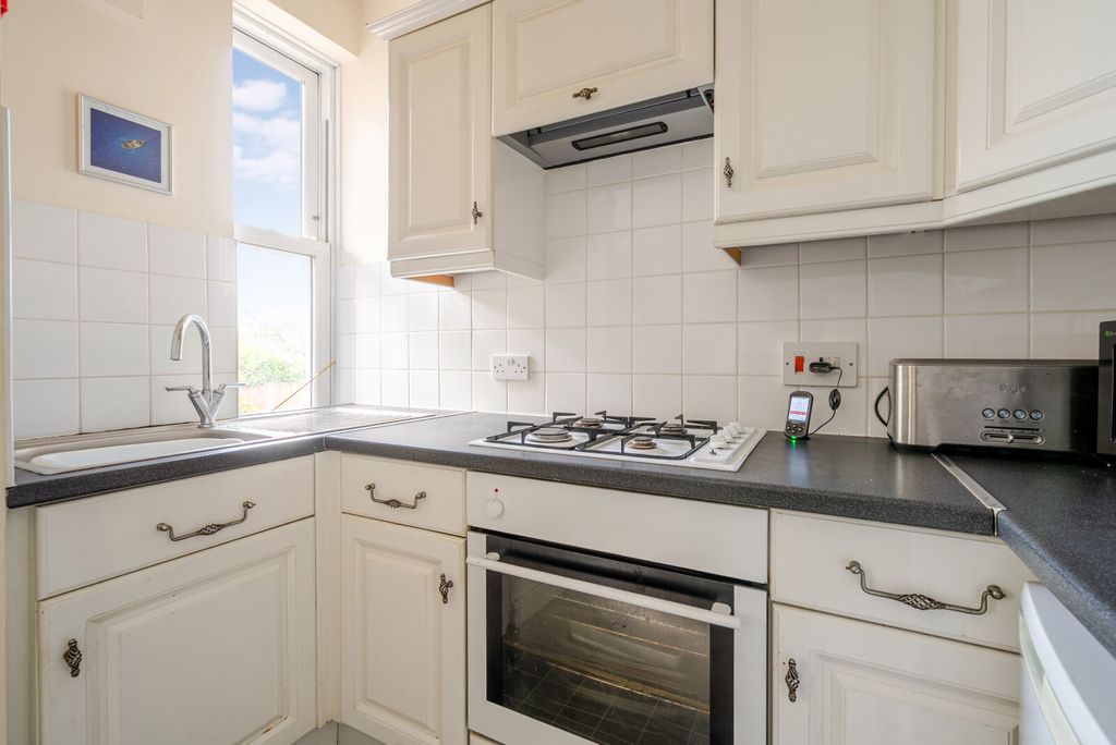 Property photo 2 of 10 1472192-8-6A27Ddc...