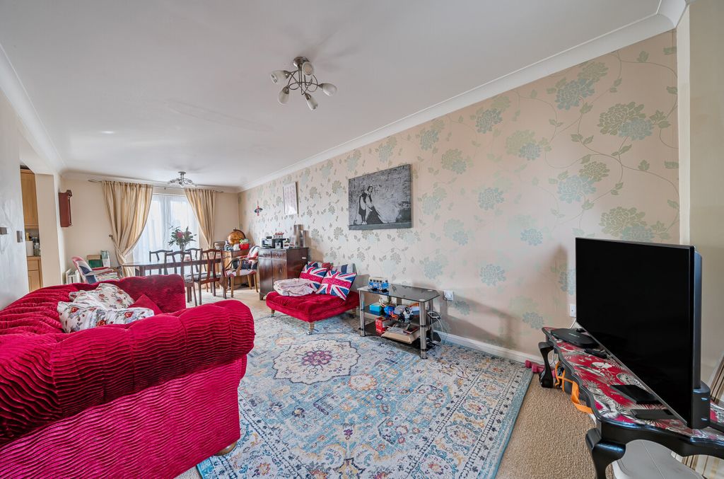 Property photo 3 of 18 1431457-7-69Bd7B9...