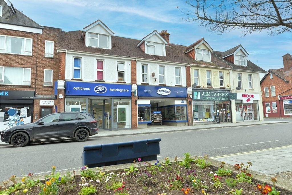Property photo 1 of 15 Picture No. 04