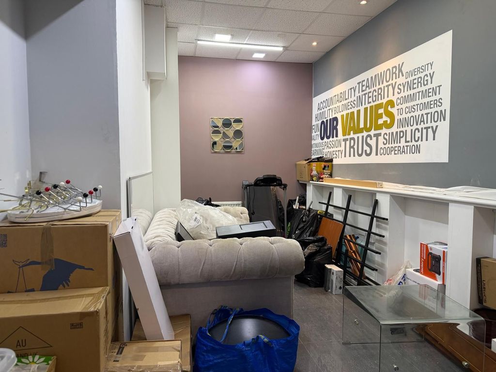 Property photo 1 of 4