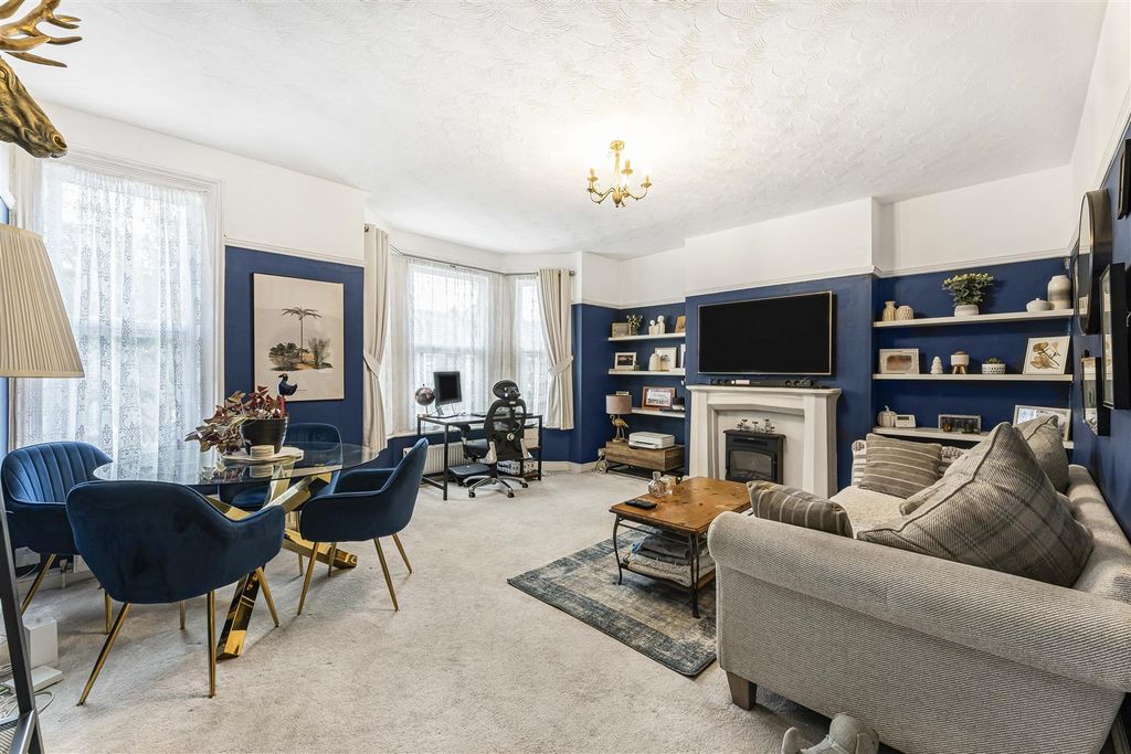 Property photo 3 of 20 3