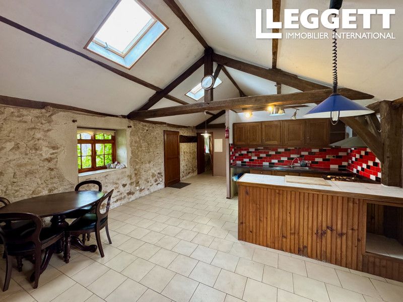 Property photo 3 of 10