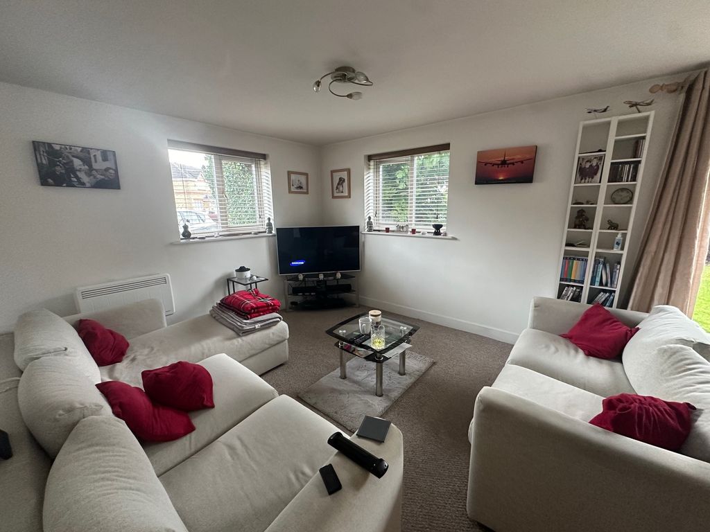 Property photo 2 of 7