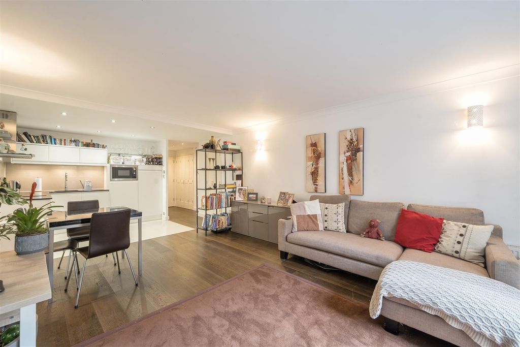 Property photo 2 of 15 1357206-11-68Dd17A4194Ea.Jpg