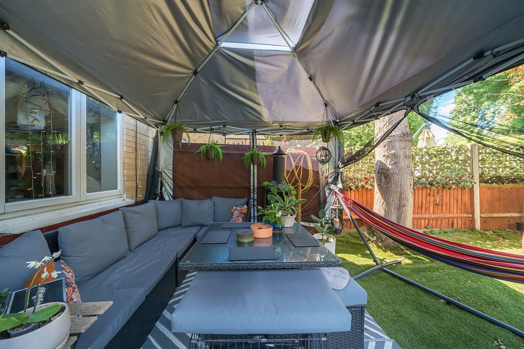Property photo 2 of 20 1324662-6-686Fc67...