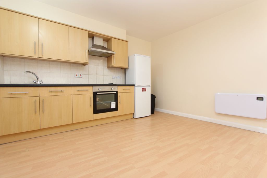 Property photo 1 of 7 Img_4906