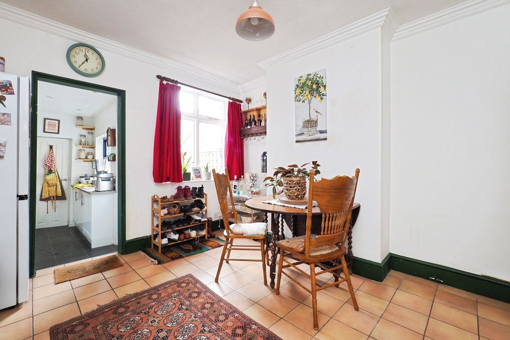 Property photo 3 of 18 Pbox-Img.Jpg