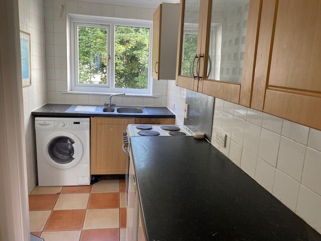 Property photo 3 of 5 Kitchen