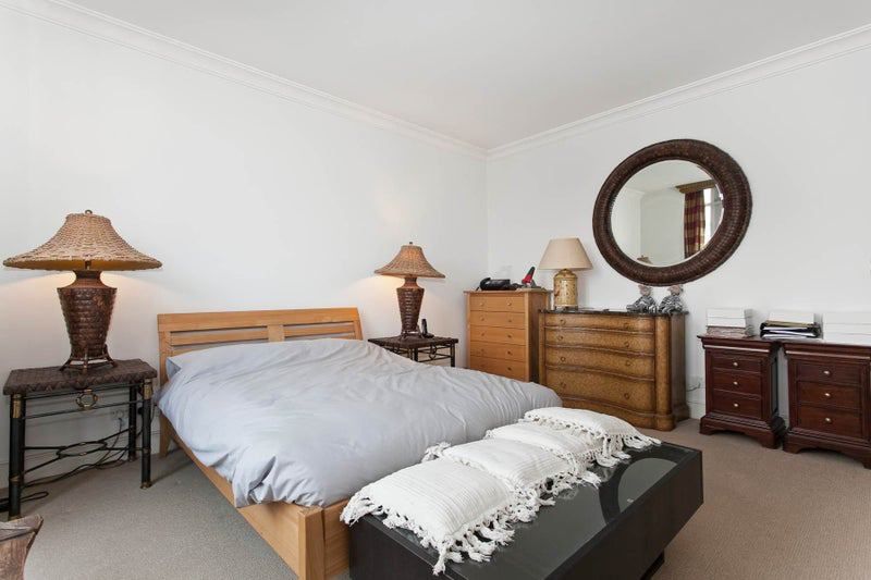 Property photo 1 of 2
