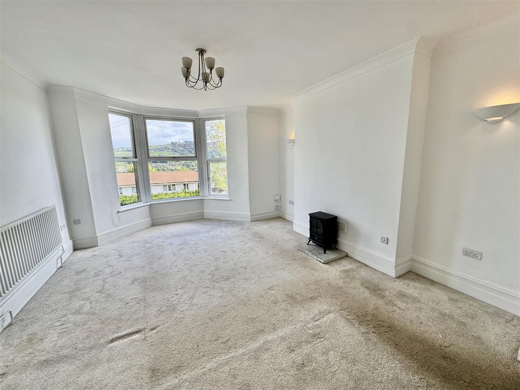 Property photo 2 of 26 Fl2 - Living Room