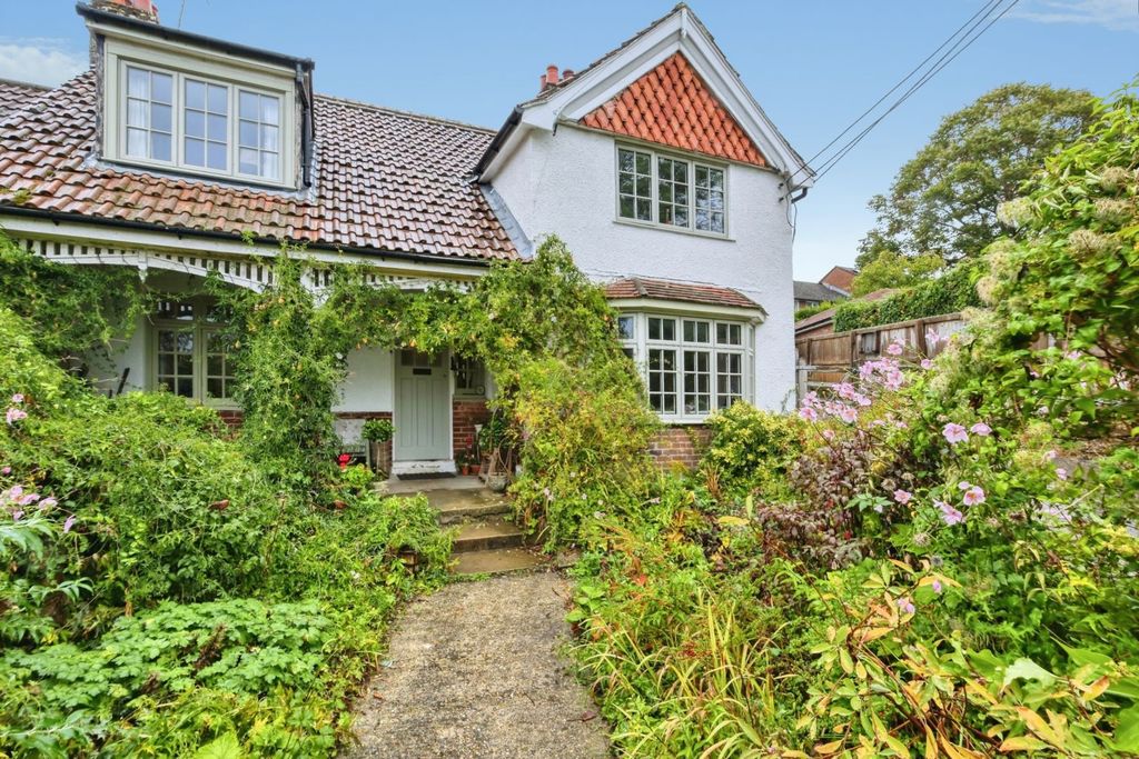 Property photo 1 of 34