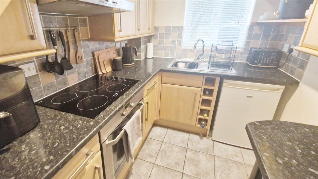 Property photo 2 of 7 Picture No. 08