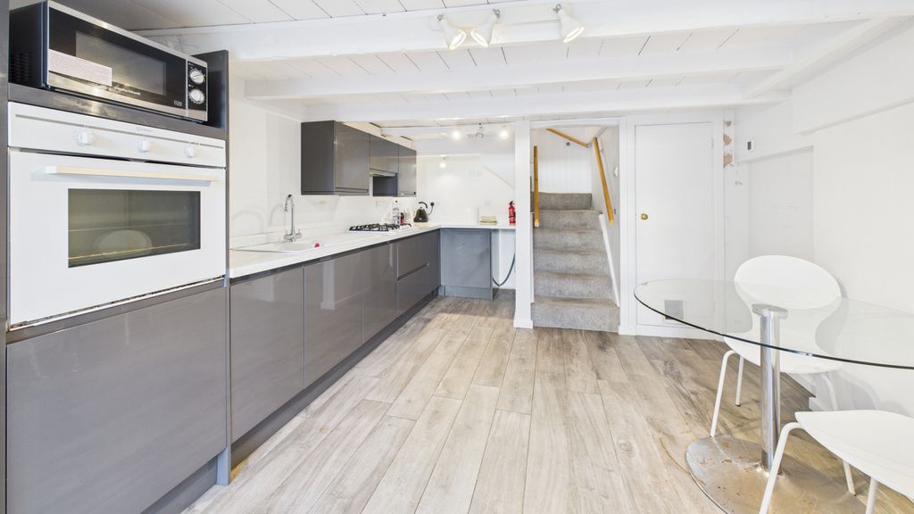 Additional image 4 of 4 bed terraced house for saleChapel Street, Penzance, Cornwall TR18