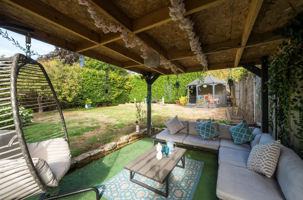 Property photo 3 of 21 1528453-8-1A110cd...